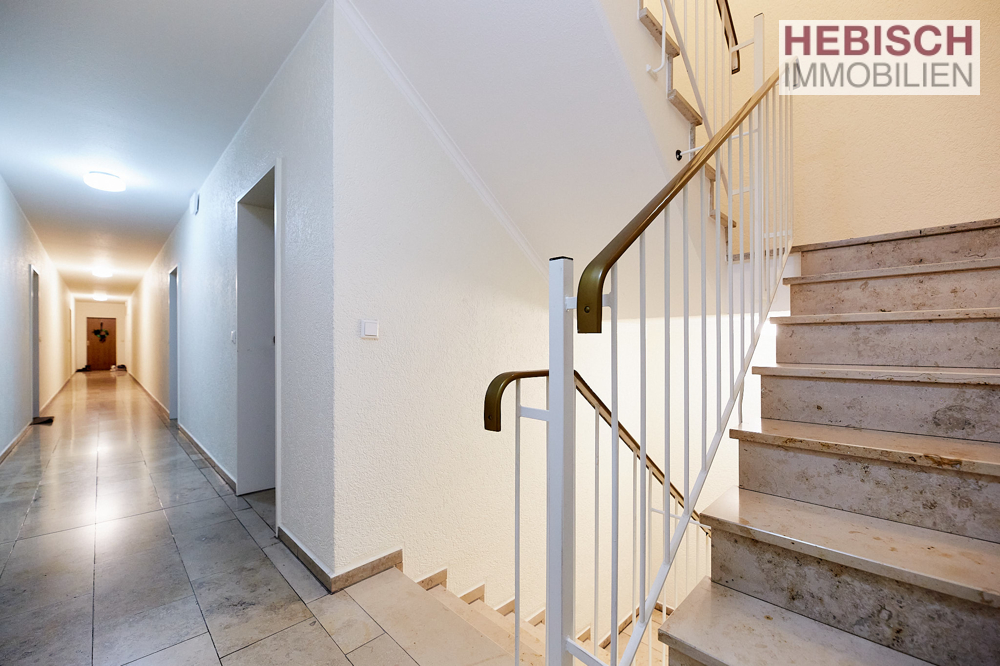 + HÜBSCHES APPARTEMENT MIT BALKON + TG-STELLPLATZ + ST. TÖNIS + + HÜBSCHES APPARTEMENT MIT BALKON + TG-STELLPLATZ + ST. TÖNIS +