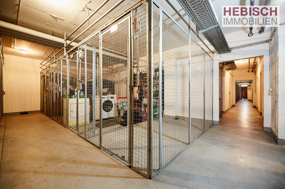 + HÜBSCHES APPARTEMENT MIT BALKON + TG-STELLPLATZ + ST. TÖNIS + + HÜBSCHES APPARTEMENT MIT BALKON + TG-STELLPLATZ + ST. TÖNIS +