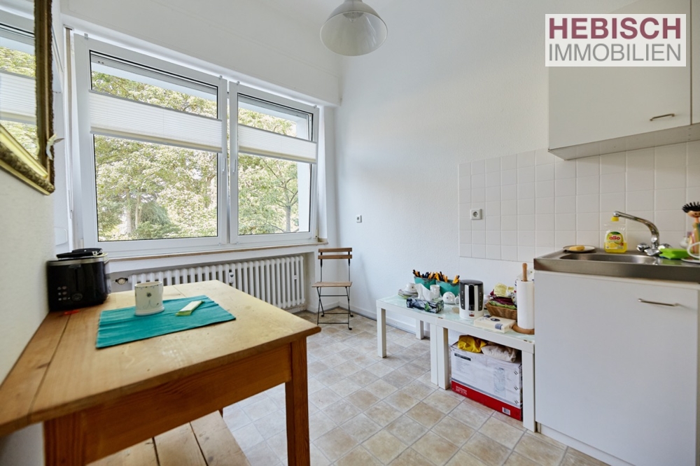 + GEMÜTLICHES ZUHAUSE MIT BALKON + + GEMÜTLICHES ZUHAUSE MIT BALKON +