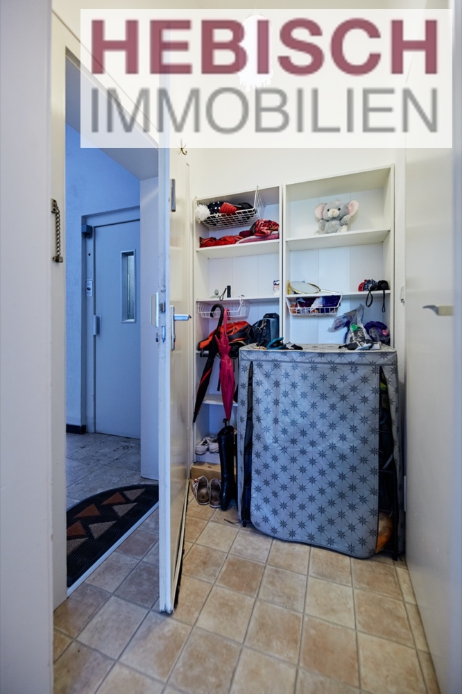+ GEMÜTLICHES ZUHAUSE MIT BALKON + + GEMÜTLICHES ZUHAUSE MIT BALKON +