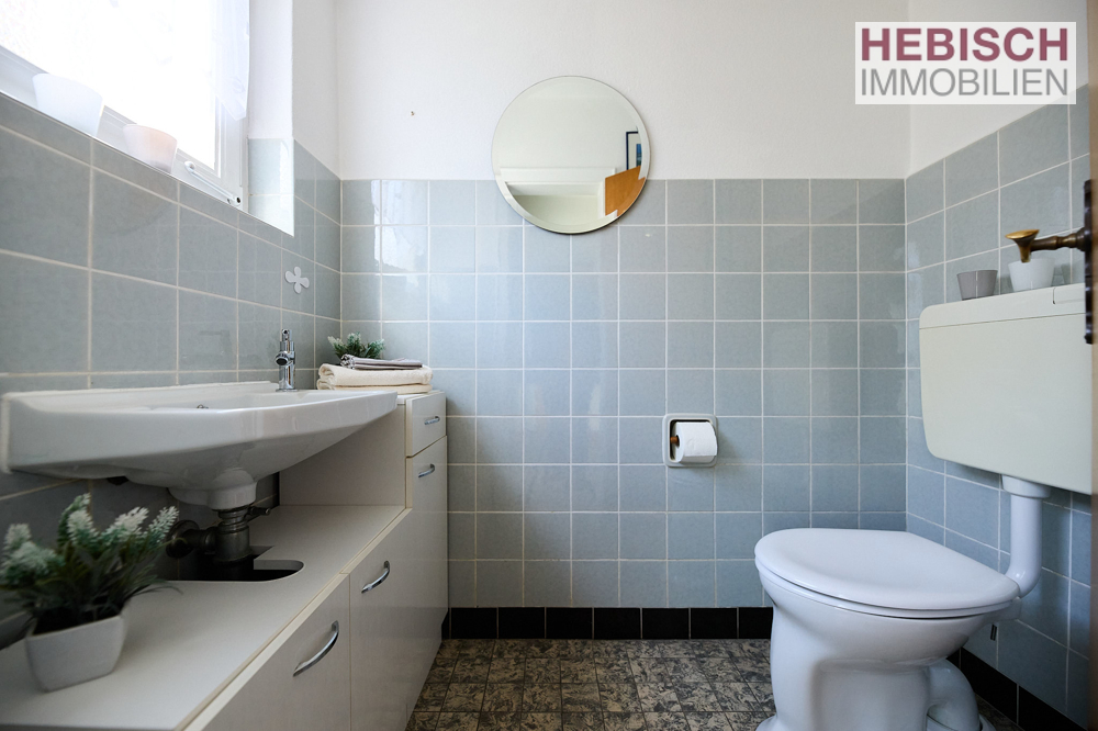 + SCHÖNES REIHENENDHAUS + KREFELD - DYKLAGE + + SCHÖNES REIHENENDHAUS + KREFELD - DYKLAGE +