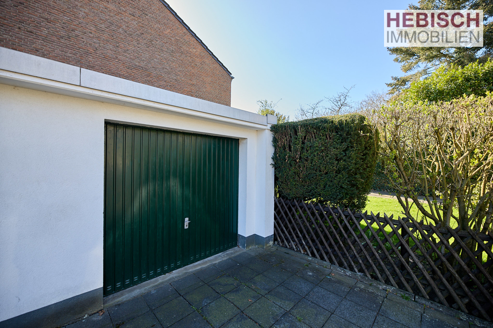 + SCHÖNES REIHENENDHAUS + KREFELD - DYKLAGE + + SCHÖNES REIHENENDHAUS + KREFELD - DYKLAGE +