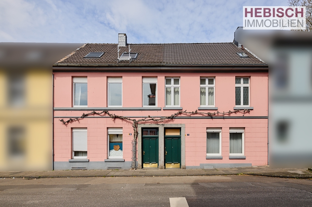 + ZWEI STADTHÄUSER ALS ENSEMBLE + + ZWEI STADTHÄUSER ALS ENSEMBLE +