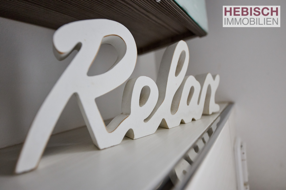 + VERKAUFT + HIER KÖNNEN SIE IHRE WOHNTRÄUME LEBEN + 1-2-FAMILIENHAUS + XL-STELLPLÄTZE +