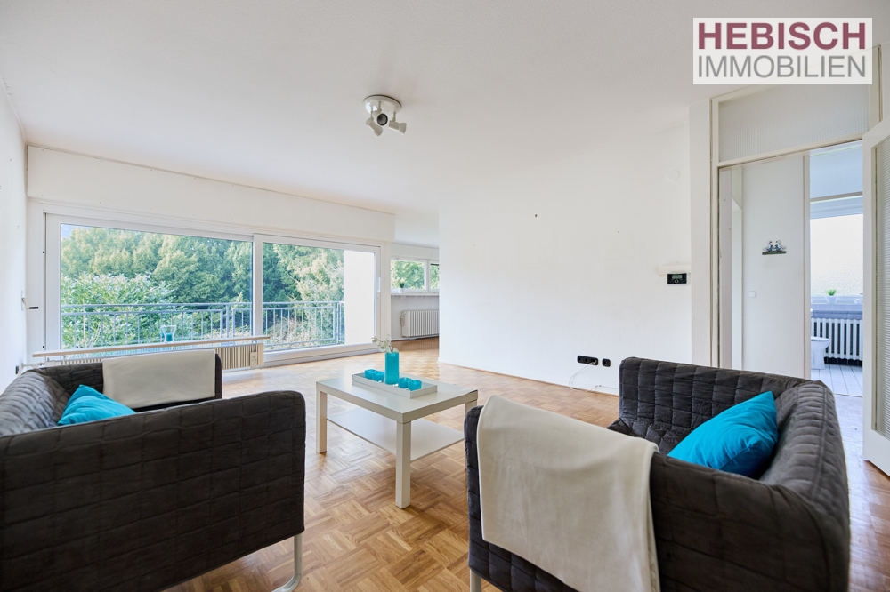 + VERKAUFT + BEZUGSFREIE DHH + NUTZBAR ALS EIN- ODER ZWEIFAMILIENHAUS + GROßE GARAGE +