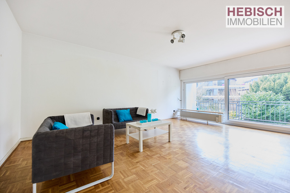 + VERKAUFT + BEZUGSFREIE DHH + NUTZBAR ALS EIN- ODER ZWEIFAMILIENHAUS + GROßE GARAGE +