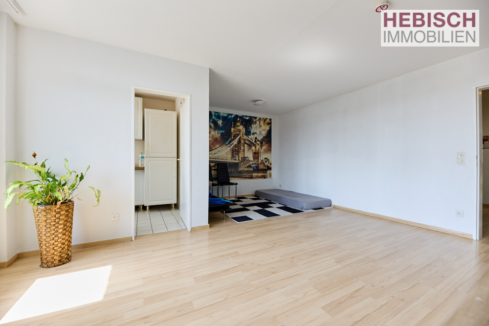 + RESERVIERT + KAPITALANLAGE IN GEPFLEGTEM MFH + GUT VERMIETETE 3-ZIMMER-WG + BALKON + + RESERVIERT + KAPITALANLAGE IN GEPFLEGTEM MFH + GUT VERMIETETE 3-ZIMMER-WG + BALKON +