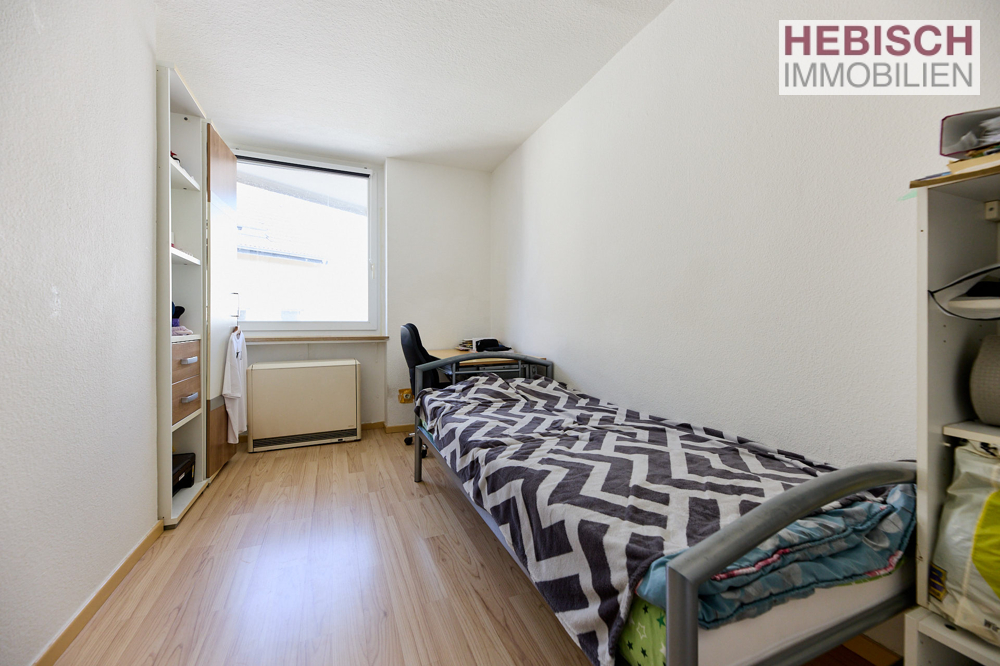 + RESERVIERT + KAPITALANLAGE IN GEPFLEGTEM MFH + GUT VERMIETETE 3-ZIMMER-WG + BALKON + + RESERVIERT + KAPITALANLAGE IN GEPFLEGTEM MFH + GUT VERMIETETE 3-ZIMMER-WG + BALKON +