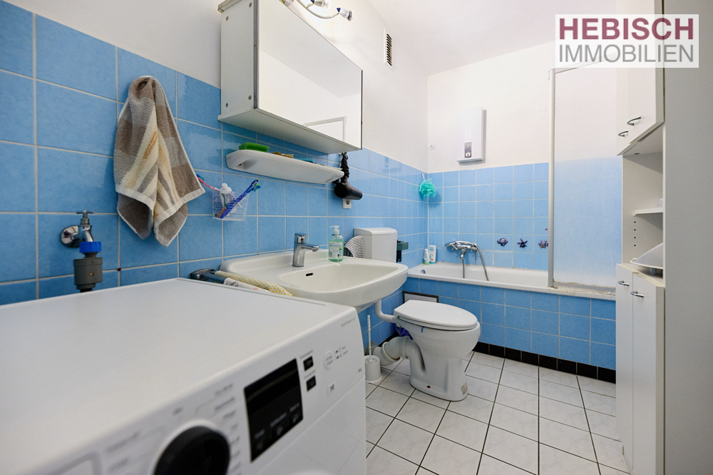 + RESERVIERT + KAPITALANLAGE IN GEPFLEGTEM MFH + GUT VERMIETETE 3-ZIMMER-WG + BALKON + + RESERVIERT + KAPITALANLAGE IN GEPFLEGTEM MFH + GUT VERMIETETE 3-ZIMMER-WG + BALKON +