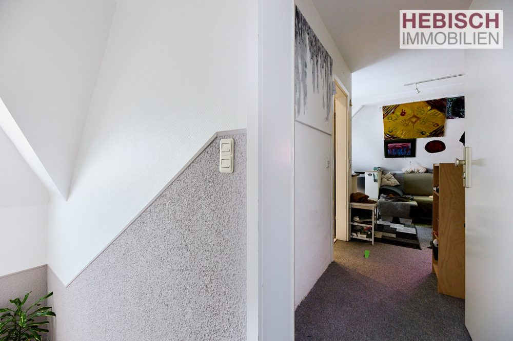 + KOMPAKTE DG-WOHNUNG + VERMIETET + + KOMPAKTE DG-WOHNUNG + VERMIETET +