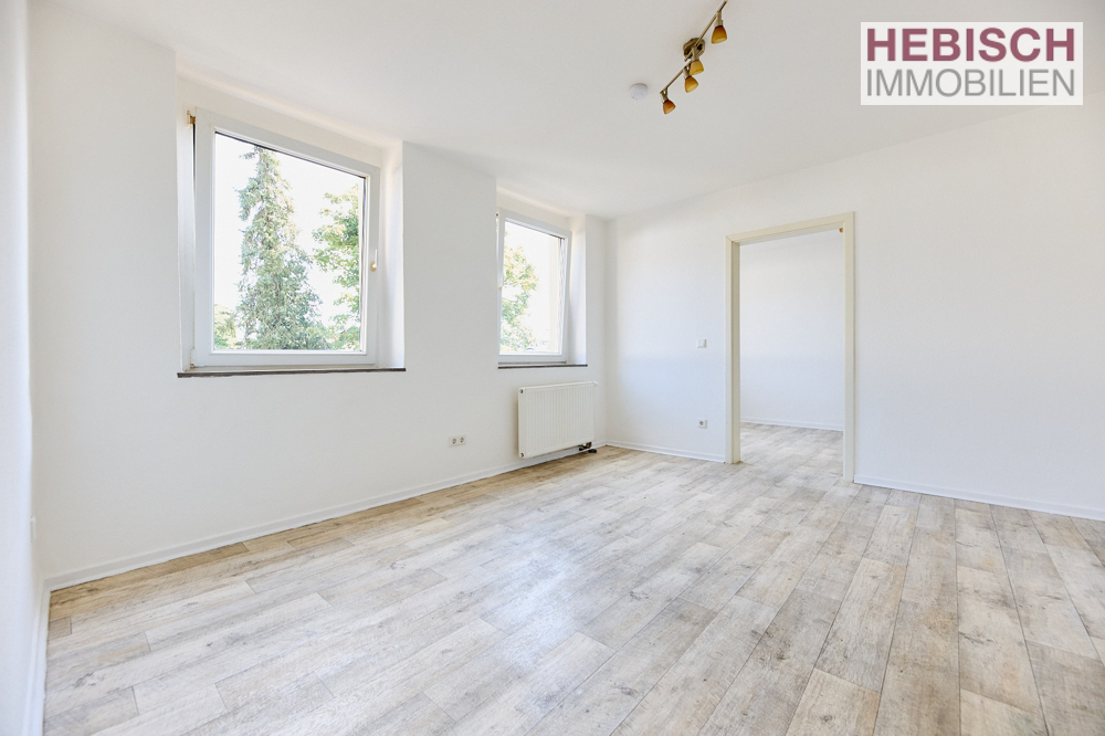 + GEMÜTLICHE, KLEINE WOHNUNG ZUM SOFORTEINZUG +