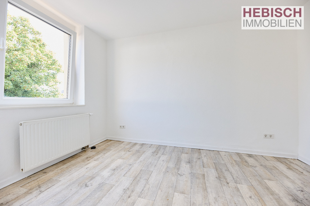 + GEMÜTLICHE, KLEINE WOHNUNG ZUM SOFORTEINZUG +