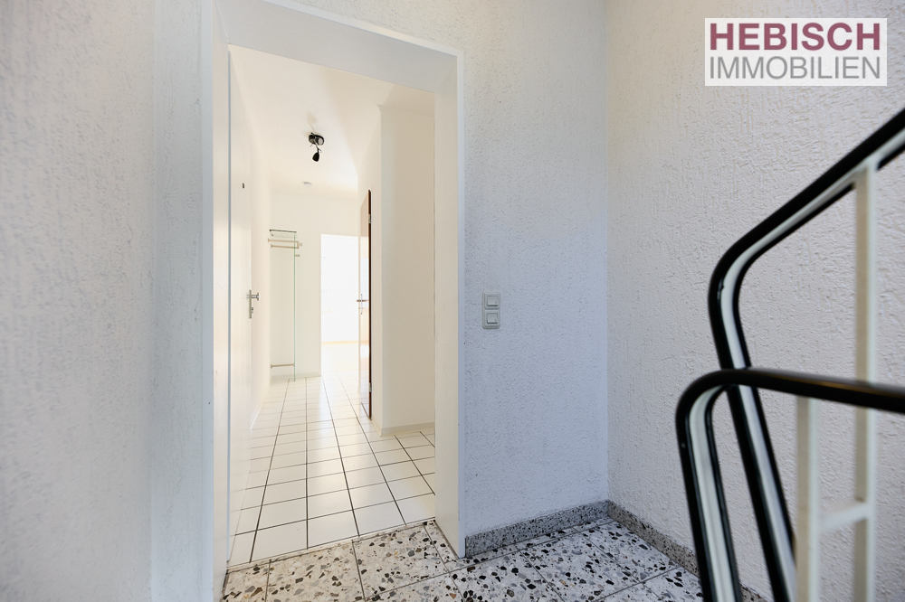 + VERMIETET + LICHTDURCHFLUTETES ZUHAUSE + GROßE LOGGIA + NÄHE WESTWALL +