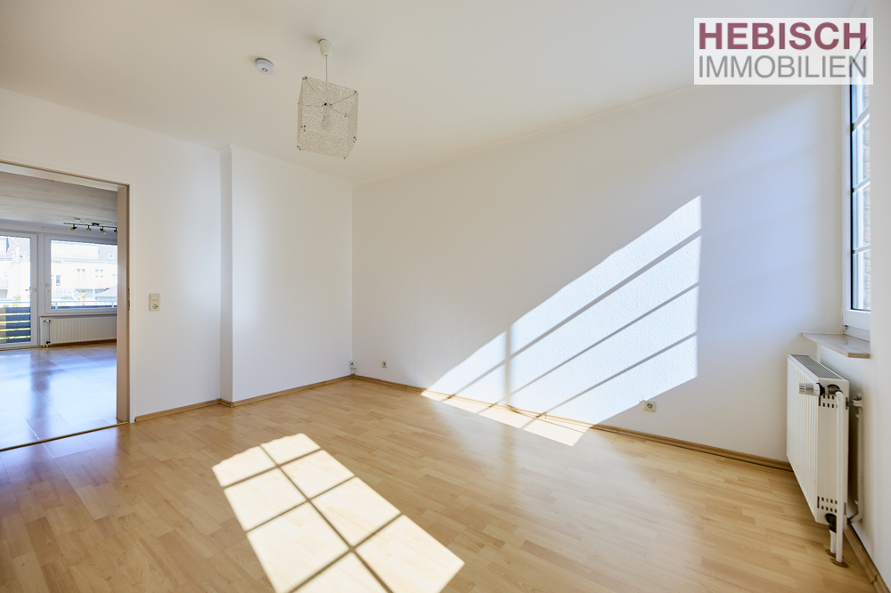 + VERMIETET + LICHTDURCHFLUTETES ZUHAUSE + GROßE LOGGIA + NÄHE WESTWALL +