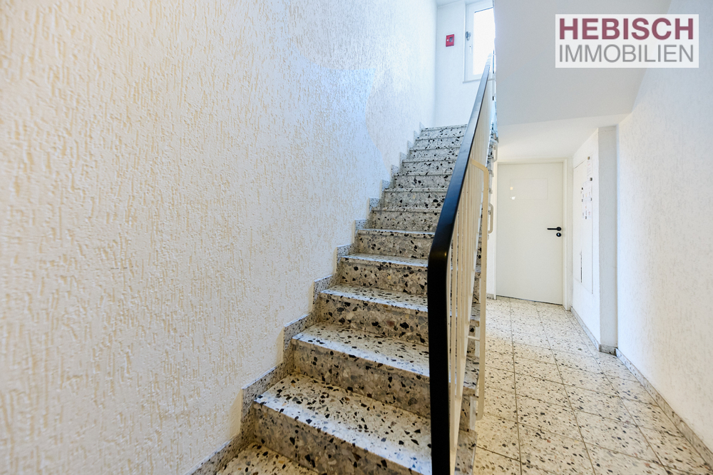 + VERMIETET + LICHTDURCHFLUTETES ZUHAUSE + GROßE LOGGIA + NÄHE WESTWALL +