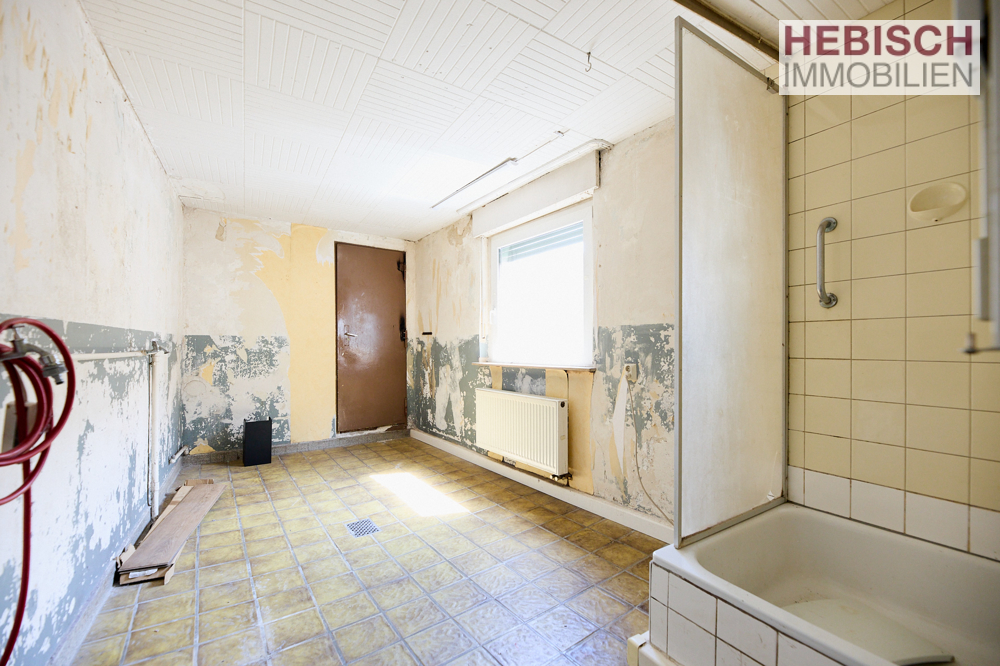 + VERKAUFT + PACKEN SIE'S AN: IHR SANIERUNGSPROJEKT MIT ZUKUNFT IN KREFELD-OPPUM +