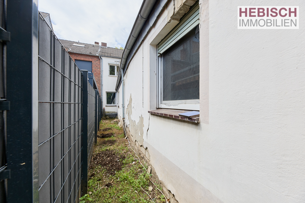 + VERKAUFT + PACKEN SIE'S AN: IHR SANIERUNGSPROJEKT MIT ZUKUNFT IN KREFELD-OPPUM +