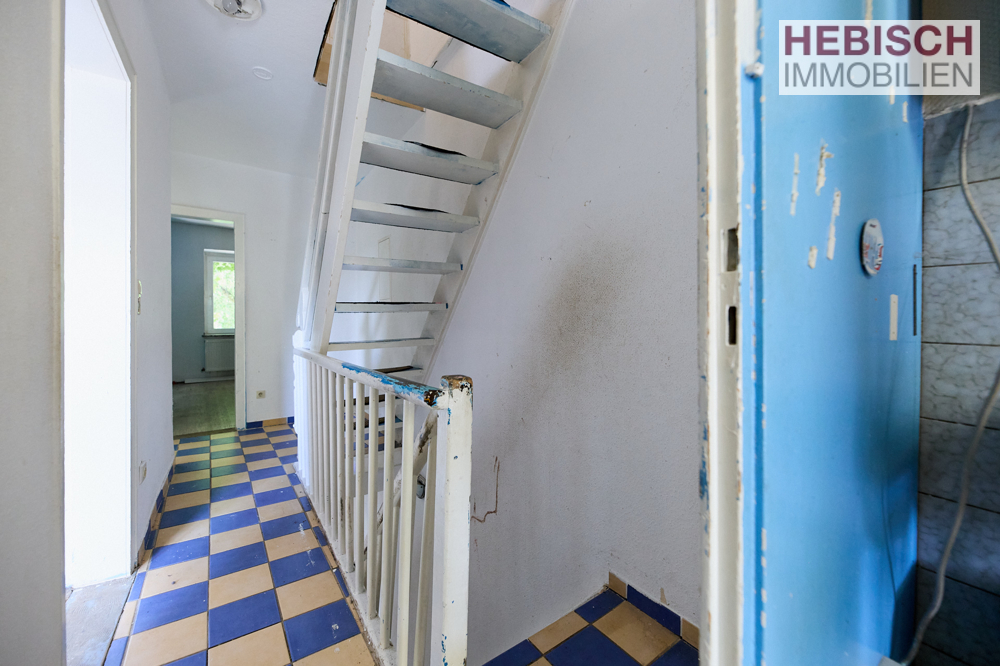 + VERKAUFT + PACKEN SIE'S AN: IHR SANIERUNGSPROJEKT MIT ZUKUNFT IN KREFELD-OPPUM +