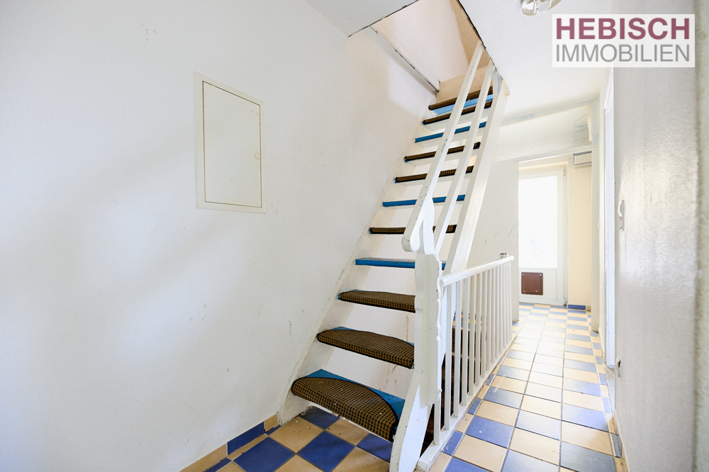 + VERKAUFT + PACKEN SIE'S AN: IHR SANIERUNGSPROJEKT MIT ZUKUNFT IN KREFELD-OPPUM +