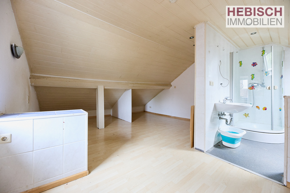 + VERKAUFT + PACKEN SIE'S AN: IHR SANIERUNGSPROJEKT MIT ZUKUNFT IN KREFELD-OPPUM +