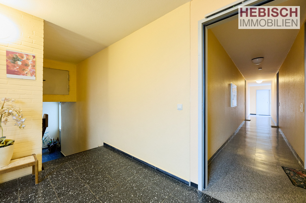 + VERKAUFT +GUT GESCHNITTENE 2-ZIMMER KDB MIT LOGGIA+TG-STELLPLATZ OPTIONAL ZUM KAUF NORDBEZIRK +