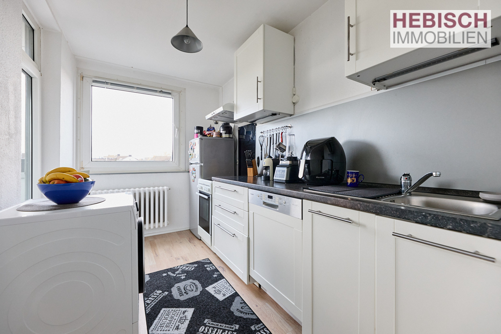 + VERKAUFT +GUT GESCHNITTENE 2-ZIMMER KDB MIT LOGGIA+TG-STELLPLATZ OPTIONAL ZUM KAUF NORDBEZIRK +