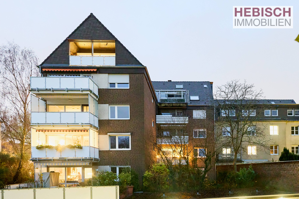 + VERKAUFT + SPANNENDES PENTHOUSE + TERRASSE/BALKON + KÄUFERPROVISIONSFREI +