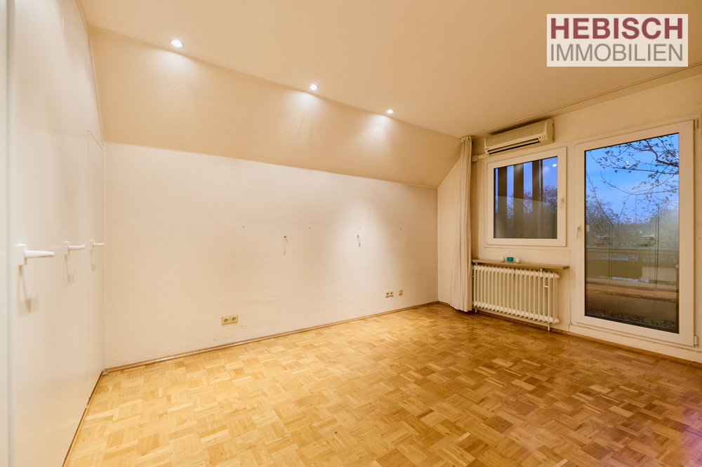 + VERKAUFT + SPANNENDES PENTHOUSE + TERRASSE/BALKON + KÄUFERPROVISIONSFREI +