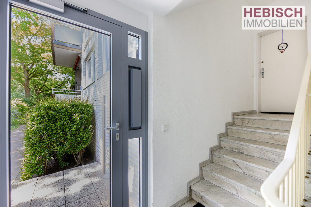 + VERKAUFT + GESTALTEN SIE IHR NEUES ZUHAUSE + 3 ZIMMER + HOCHPARTERRE/LOGGIA +