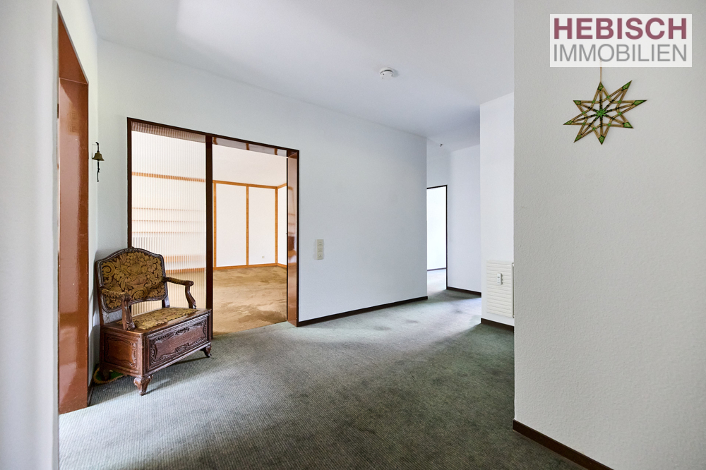 + VERKAUFT + GESTALTEN SIE IHR NEUES ZUHAUSE + 3 ZIMMER + HOCHPARTERRE/LOGGIA +