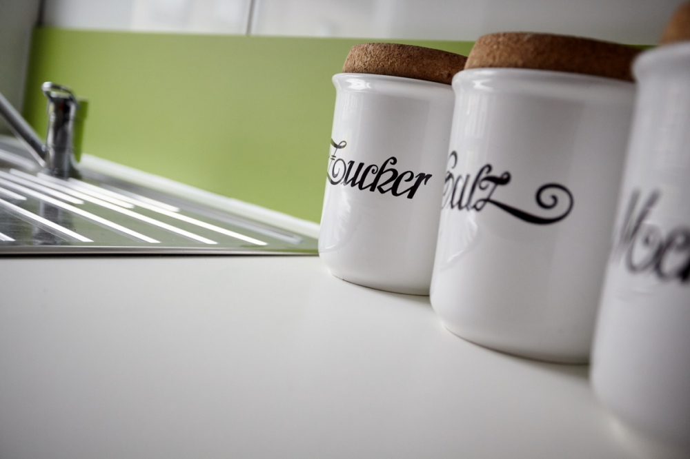 + KLEINES, PRAKTISCH GESCHNITTENES DOMIZIL +