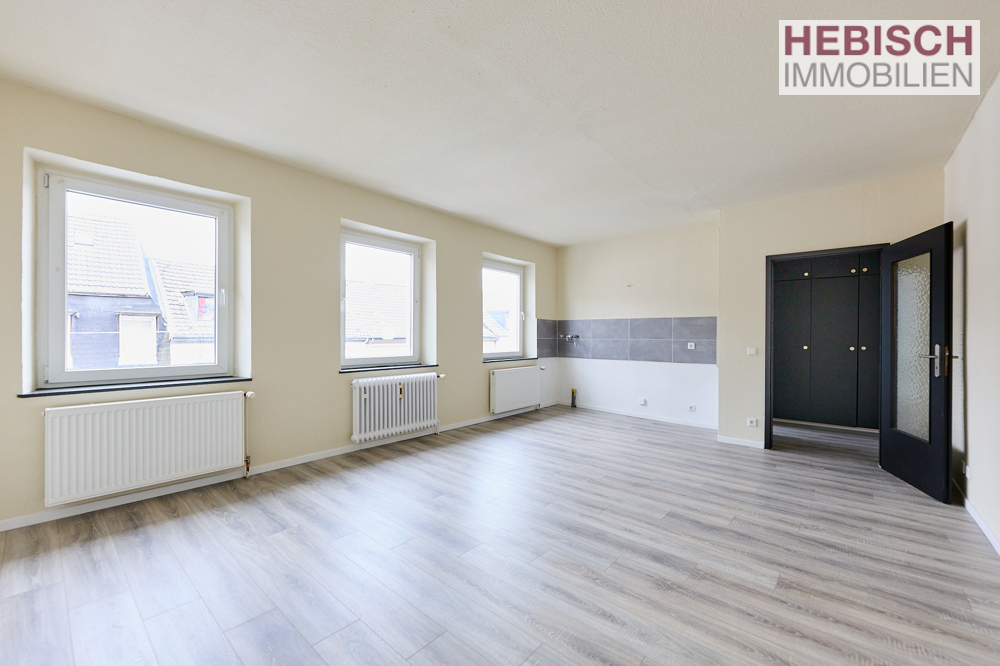 + FRISCH RENOVIERTES DOMIZIL + KREFELD-CITY +