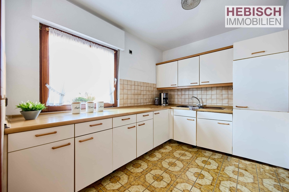 + GROßES GRUNDSTÜCK + TOP LAGE + HAUS MIT ARBEITSBEDARF +