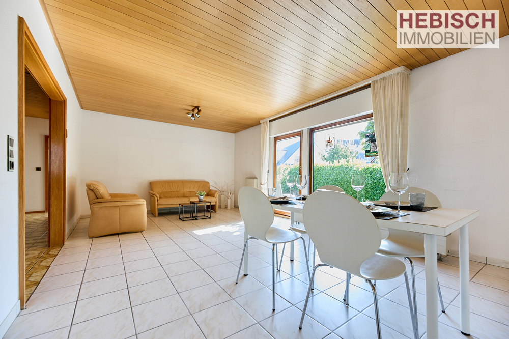 + GROßES GRUNDSTÜCK + TOP LAGE + HAUS MIT ARBEITSBEDARF +
