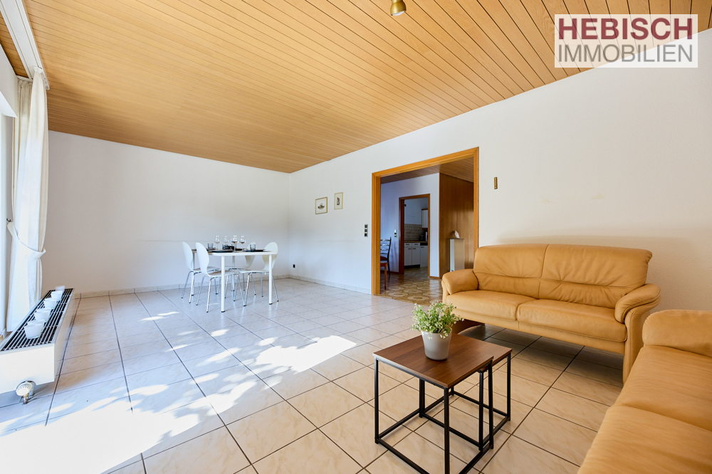 + GROßES GRUNDSTÜCK + TOP LAGE + HAUS MIT ARBEITSBEDARF +