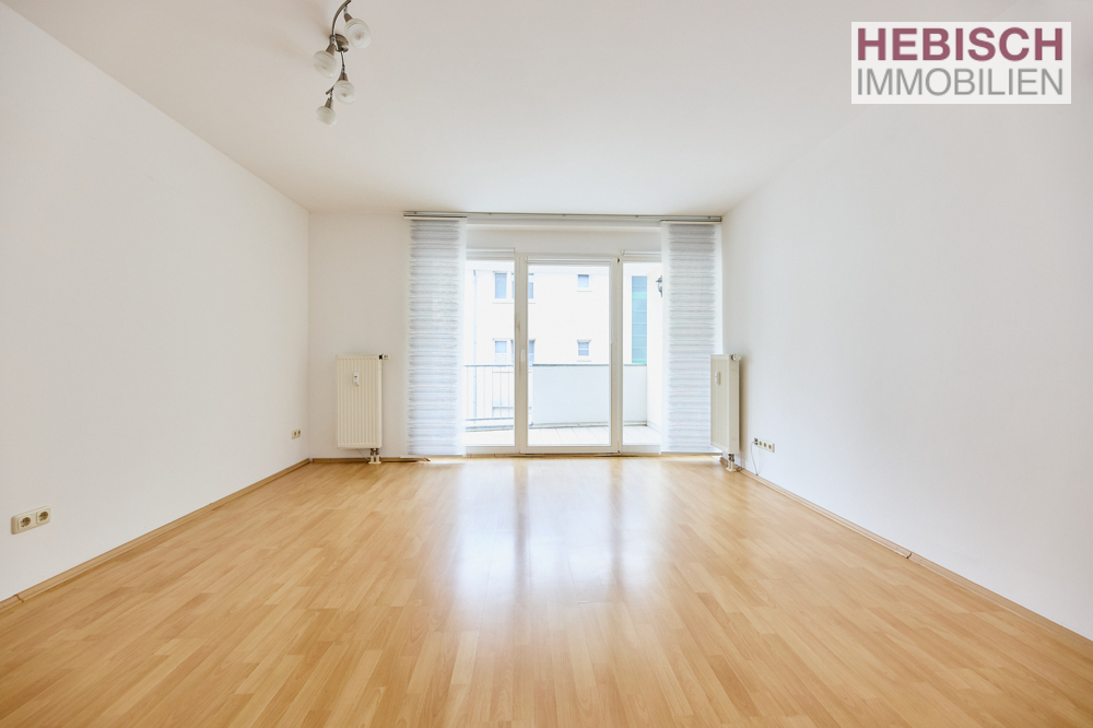 + WOHLFÜHLEN IN KREFELD-OPPUM + HELLE 3-ZIMMER-WOHNUNG MIT XL-BALKON UND TIEFGARAGEN-STELLPLATZ +