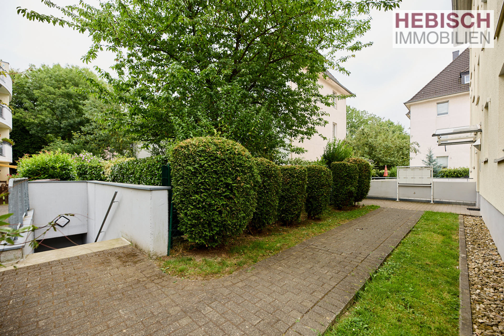 + SOLIDE KAPITALANLAGE I+ LICHTDURCHFLUTETE 3-ZIMMER-WOHNUNG + BALKON + TG-STELLPLATZ + KR-OPPUM +