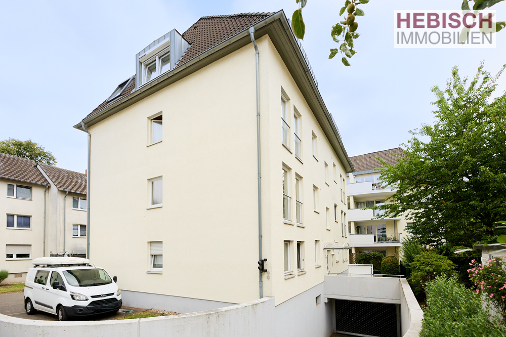 + SOLIDE KAPITALANLAGE I+ LICHTDURCHFLUTETE 3-ZIMMER-WOHNUNG + BALKON + TG-STELLPLATZ + KR-OPPUM +