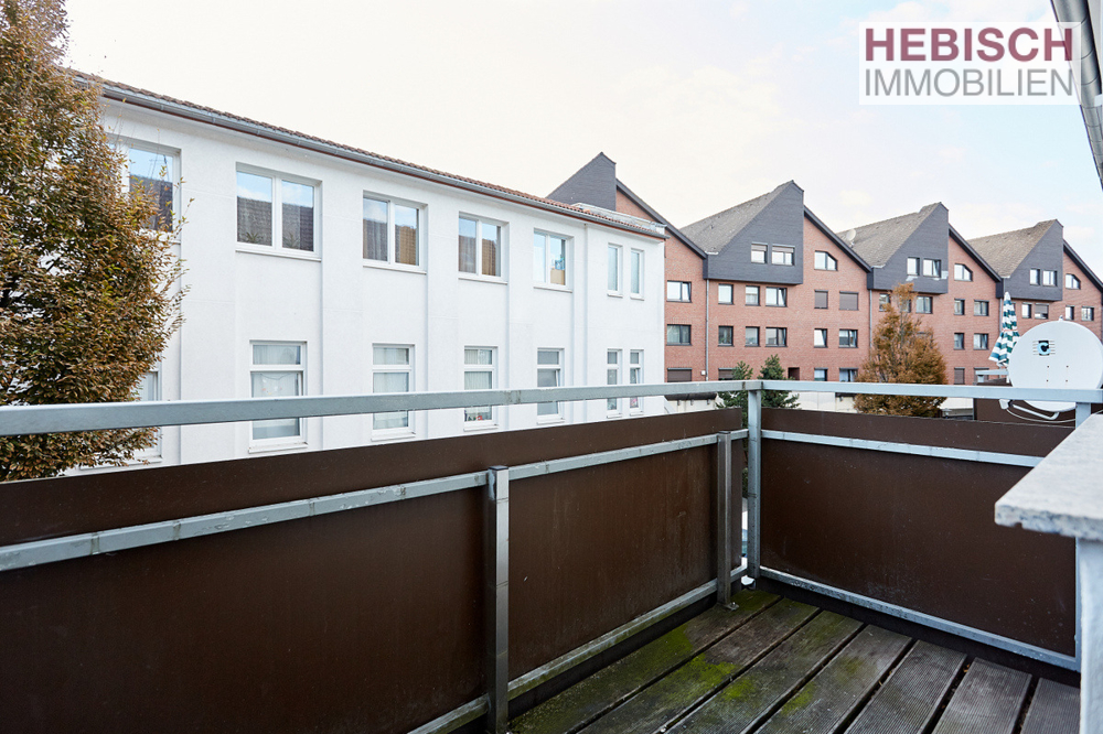 + VERMIETET + GEMÜTLICHE 2-ZIMMER-WOHNUNG + BALKON + IN DER CITY +