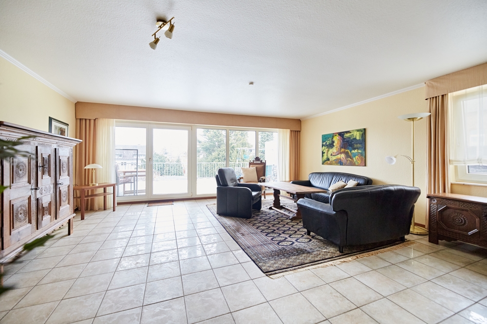 + XXL-TERRASSE + XXL -WOHN-ESSZIMMER +
 1 GARAGE  INKL. +  2.GARAGE OPTIONAL +