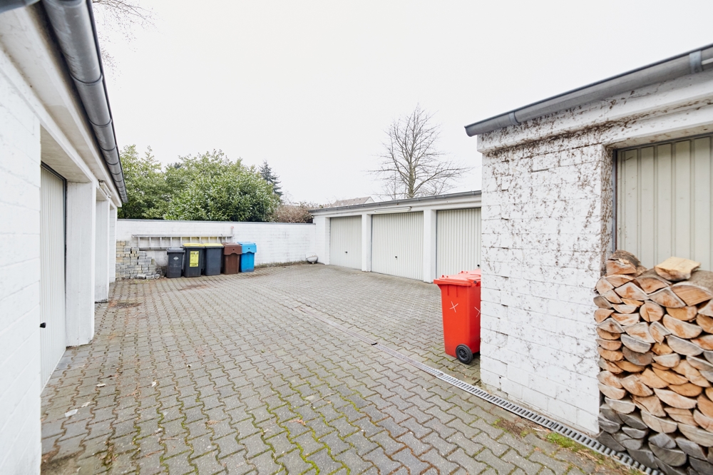 + XXL-TERRASSE + XXL -WOHN-ESSZIMMER +
 1 GARAGE  INKL. +  2.GARAGE OPTIONAL +