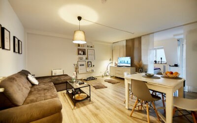 + Neu zum Verkauf: Schickes Appartement mit Balkon + TG-Stellplatz +