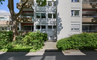 + Neu zum Verkauf: Bismarckviertel + Hochparterre + 3 Zimmer + Loggia +